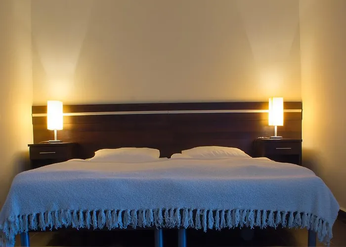 Couette-café Tarsis 3*